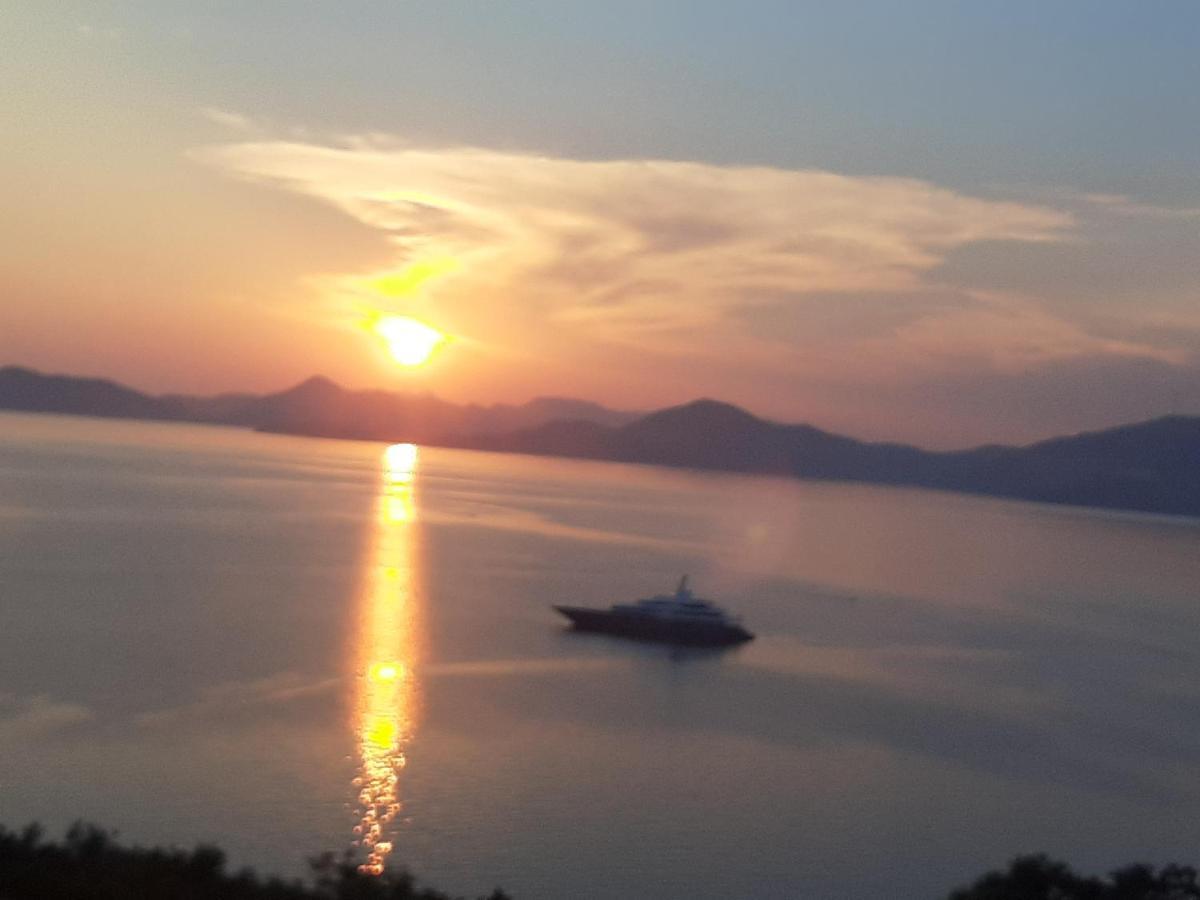 Apartments Sisevic - Comfort Apartments With Balconies And Sea View Slano Exterior foto
